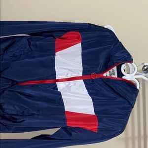 Outer edge wind breaker